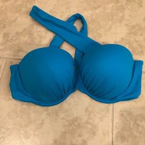 Victoria’s Secret 36D with underwire bikini top